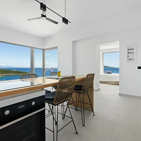 Villa Pano - An Intimate Paradise Just Steps From The Sivota (Lefkada)
